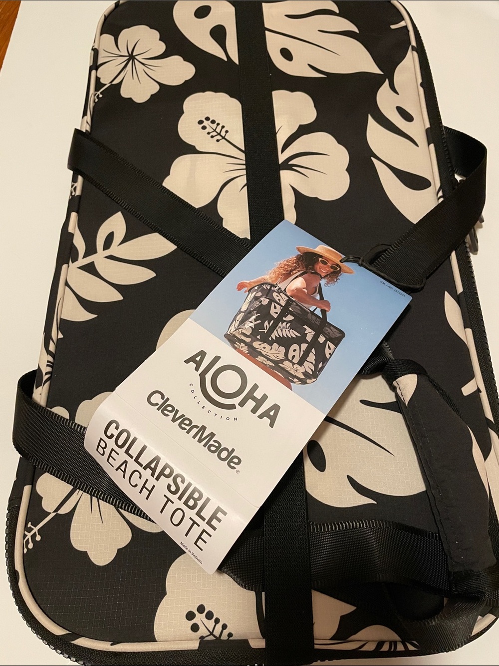 ALOHA CleverMade Black & Cream Collapsible Beach Tote Sand Free Mesh 9 Pockets
